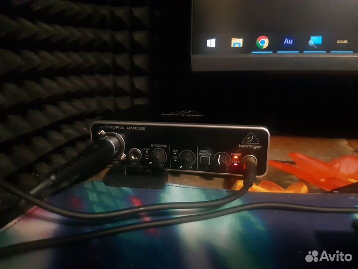 Внешний аудиоинтерфейс behringer UMC22