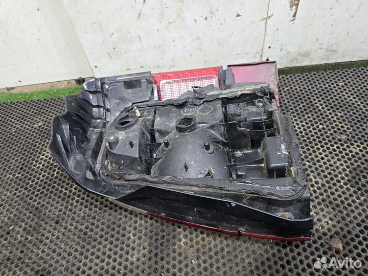 Фонарь задний левый для Subaru Forester 1 (SF)