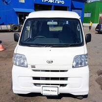 Daihatsu Hijet 0.7 AT, 2015, 76 000 км, с пробегом, цена 745 000 руб.