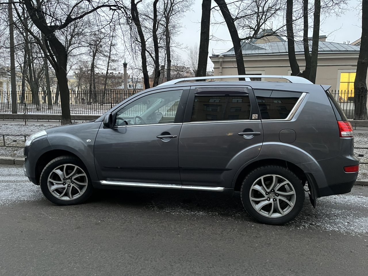 Citroen C-Crosser: фото владельца