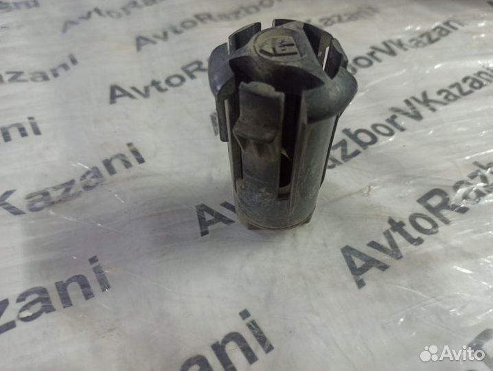 Крепление радиатора Mazda 3 Bl BL Z6 1.6 2011