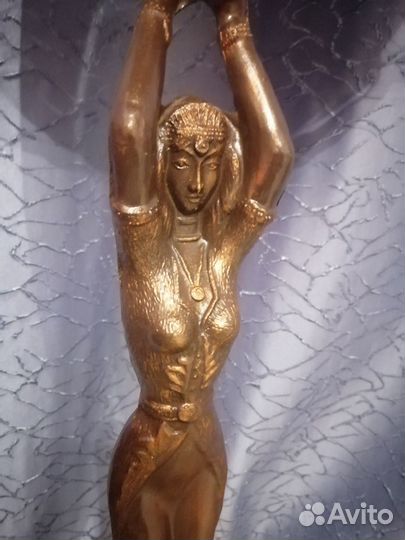 Подставка для цветов - винтажный столик. Бронза