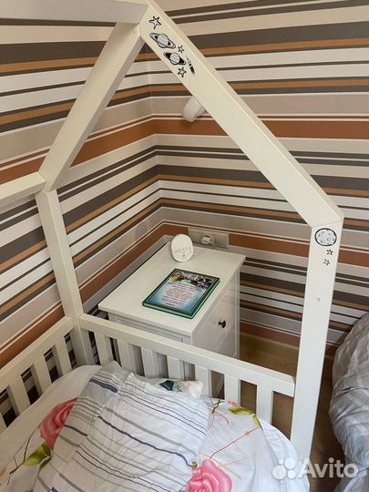 Детская кроватка домик бу