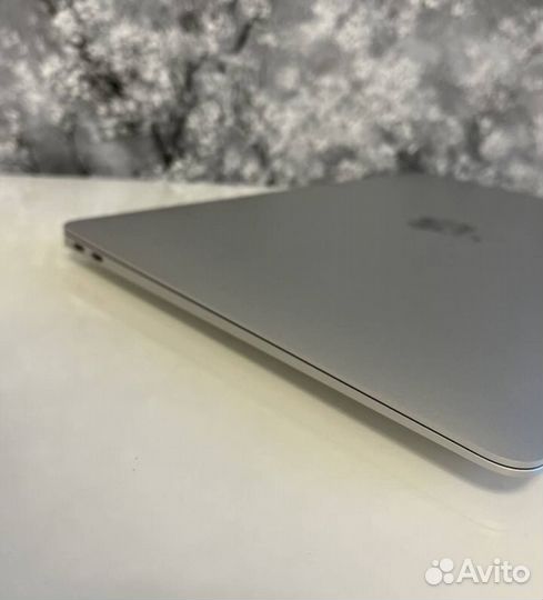 Apple MacBook air 13 2020 m1