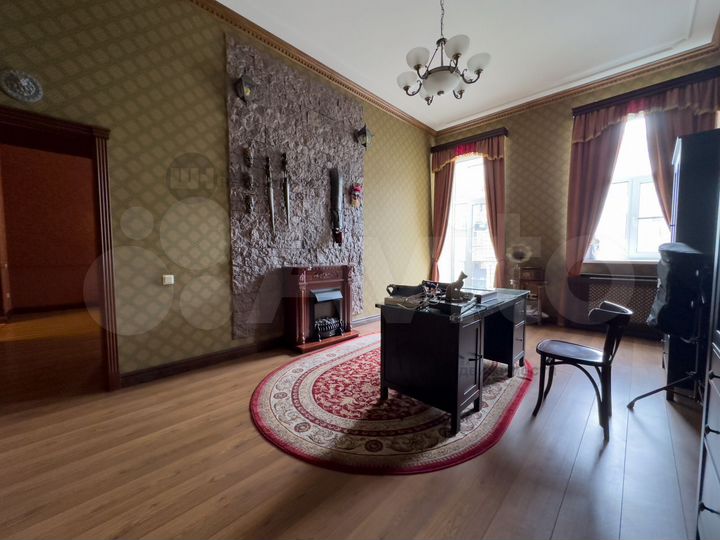 5-к. квартира, 146 м², 2/4 эт.