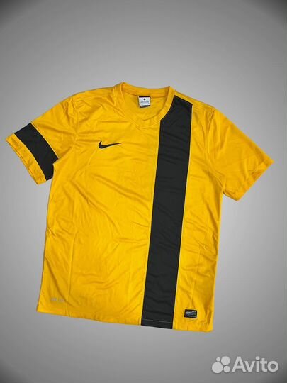 Футболка Nike