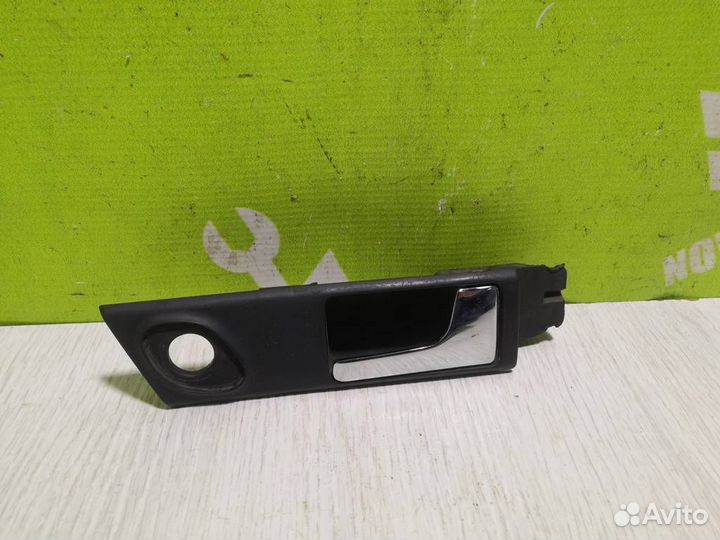 Ручка двери задней внутренняя правая Ауди 100 С4