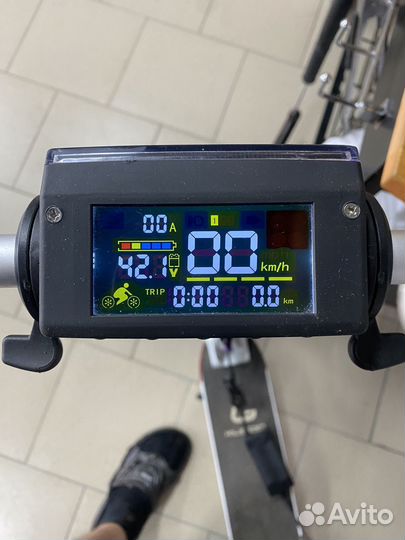 Самокат взрослый электрический бу