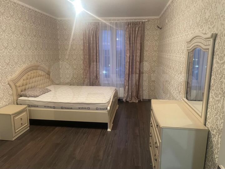 2-к. квартира, 77 м², 9/15 эт.