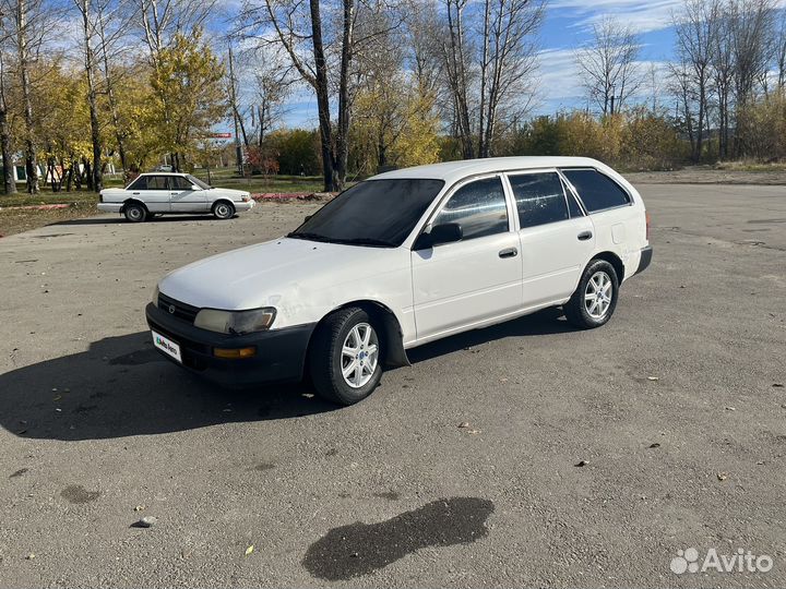 Toyota Corolla 1.5 AT, 1999, 200 000 км