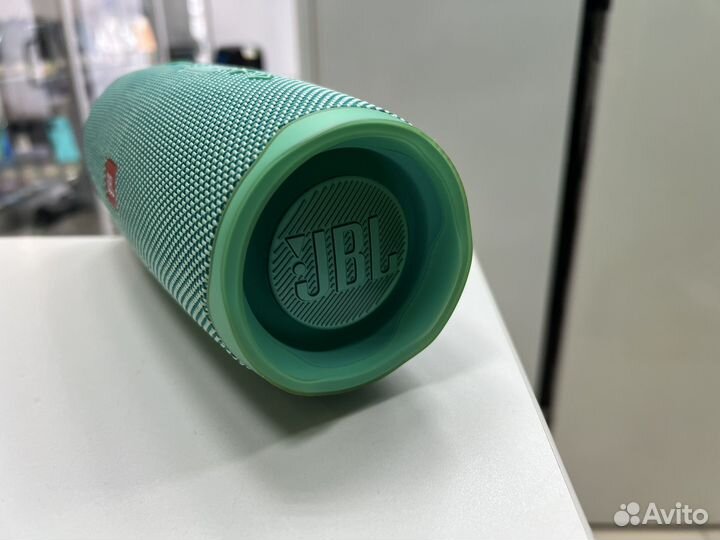Bluetooth колонка jbl charge 4