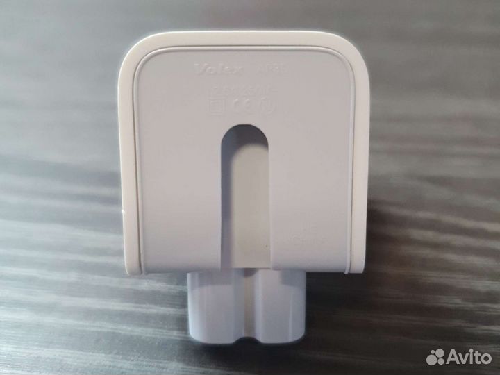 Адаптер для евророзетки apple
