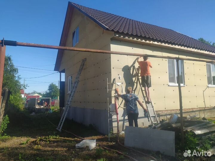 Утепление стен пеноизолом. Утепление дома эковатой