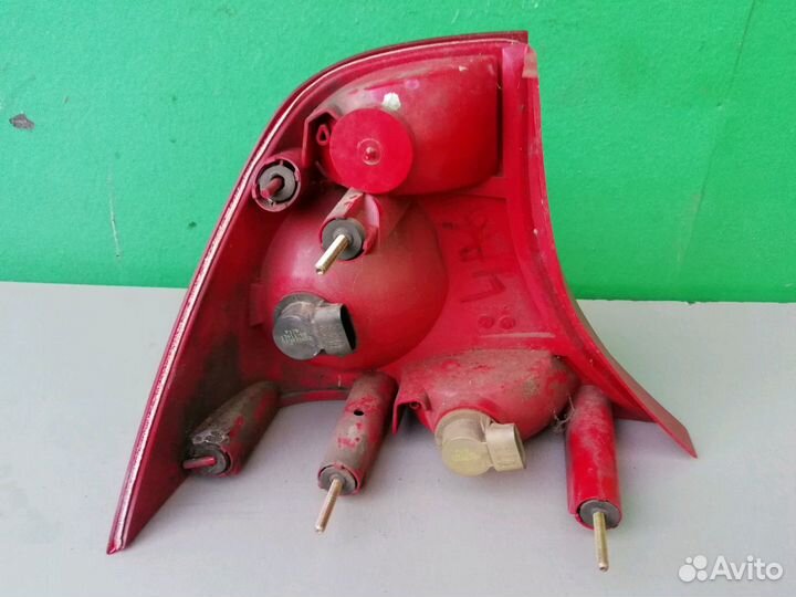 Фонарь задний правый Форд Фокус 1 USA