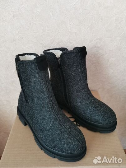 Новые валенки р. 36 (в идеале на р. 35)