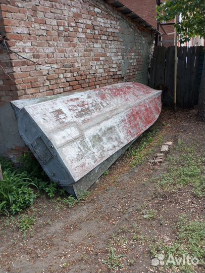 Мотор и лодка