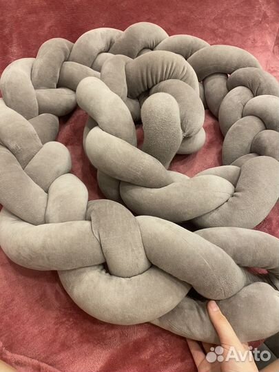 Бортик коса в детскую кровать