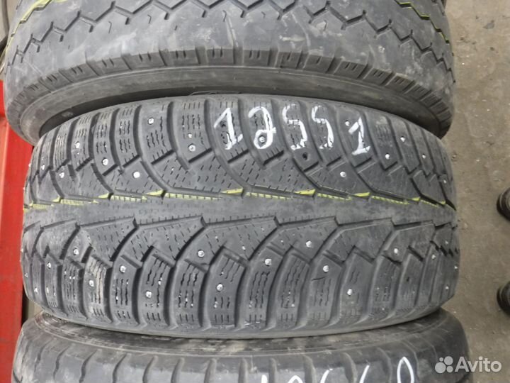 Nokian Tyres Hakkapeliitta 5 215/50 R17