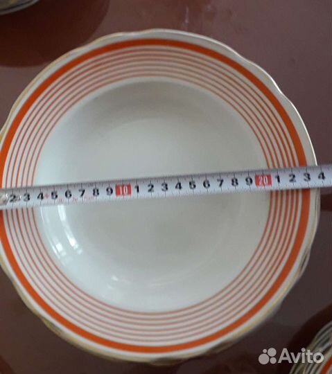 Набор тарелок