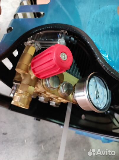 Мойка высокого давления URSi 4000