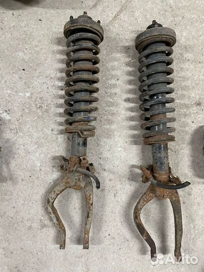 Стойка передняя хонда аккорд 5 ровер 600