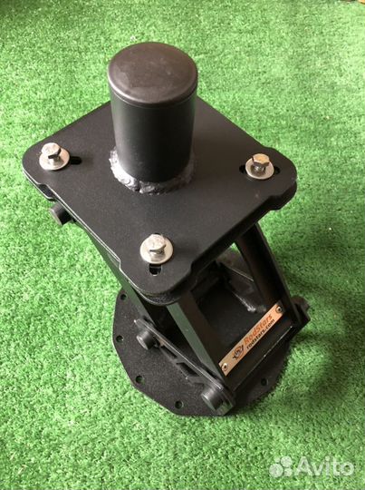 Переходник поворотный для стойки в лодку