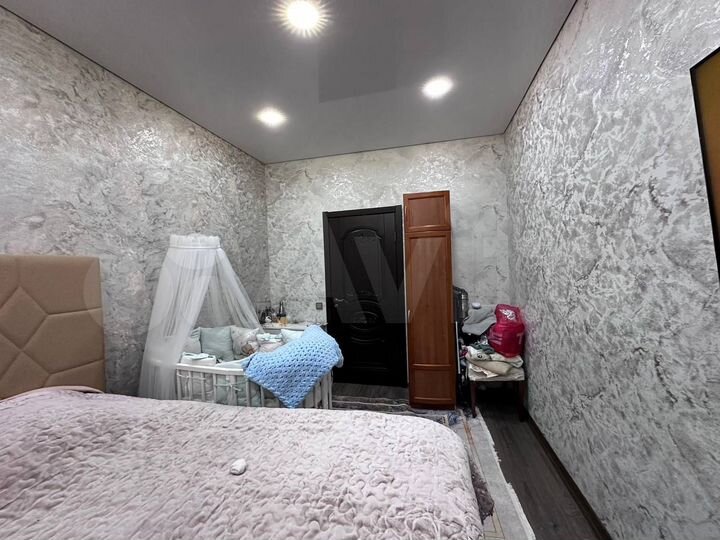 2-к. квартира, 56 м², 2/9 эт.