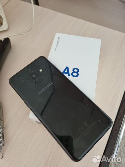 Samsung Galaxy A7 (2018), 4/64 ГБ