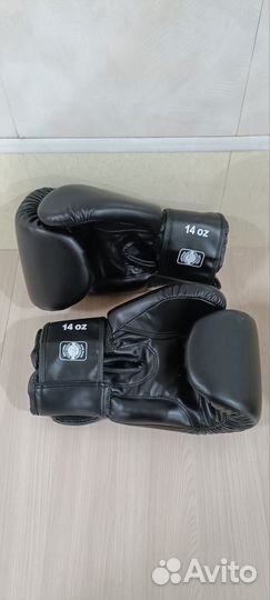 Бoксeрскиe пeрчатки 14 oz