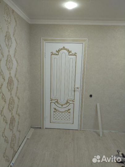 Дверь межкомнатная со стеклом классика