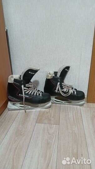 Коньки хоккейные 42 размер Easton