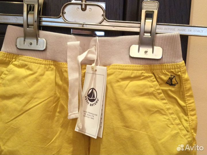 Шорты на резинке для мальчика фирмы Petit Bateu на