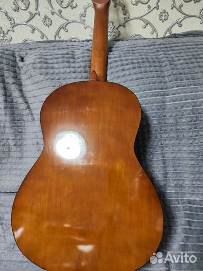 Классическая гитара yamaha c40