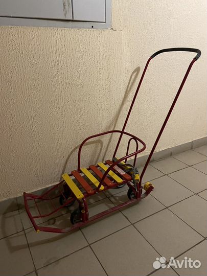 Детские санки на колесах