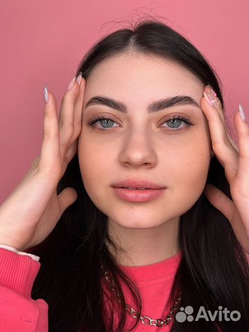 Окрашивание и коррекция бровей