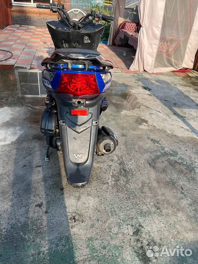 Супер скутер рейсер драгон 180кубов