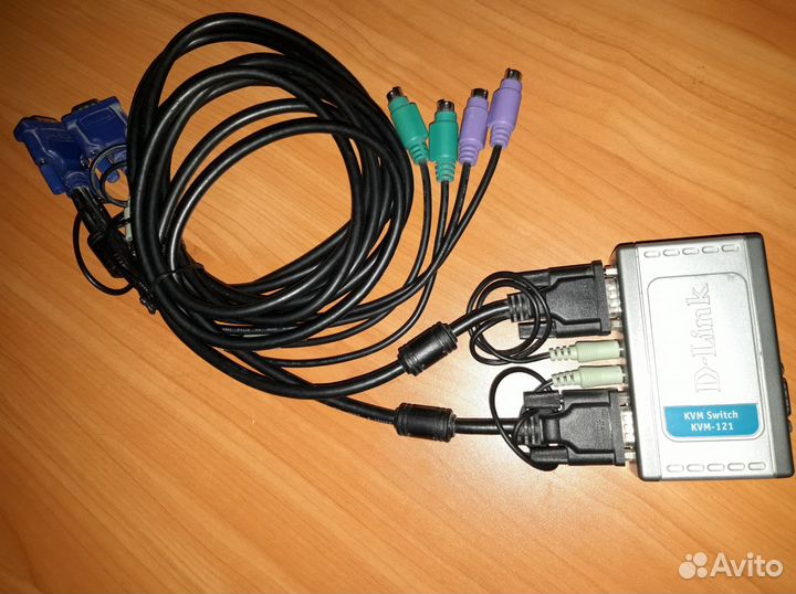 KVM-переключатель (KVM Switch)
