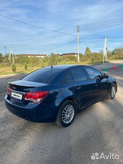 Chevrolet Cruze 1.6 МТ, 2011, 280 000 км