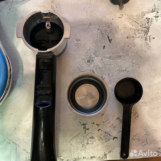 Кофеварка рожковая De'Longhi Icona ECO 311. B