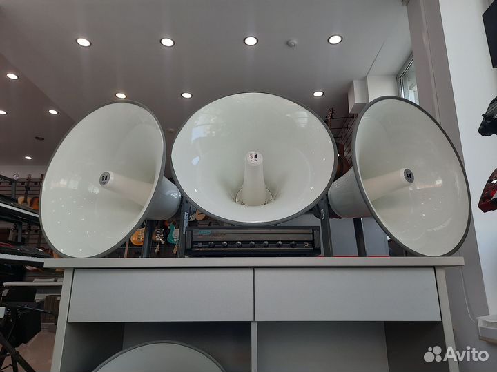 Комплект рупорных громкоговорителей TOA