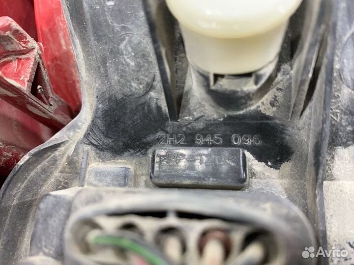 Стоп-сигнал задний правый Volkswagen Amarok 2H