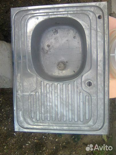 Раковины и поддоны