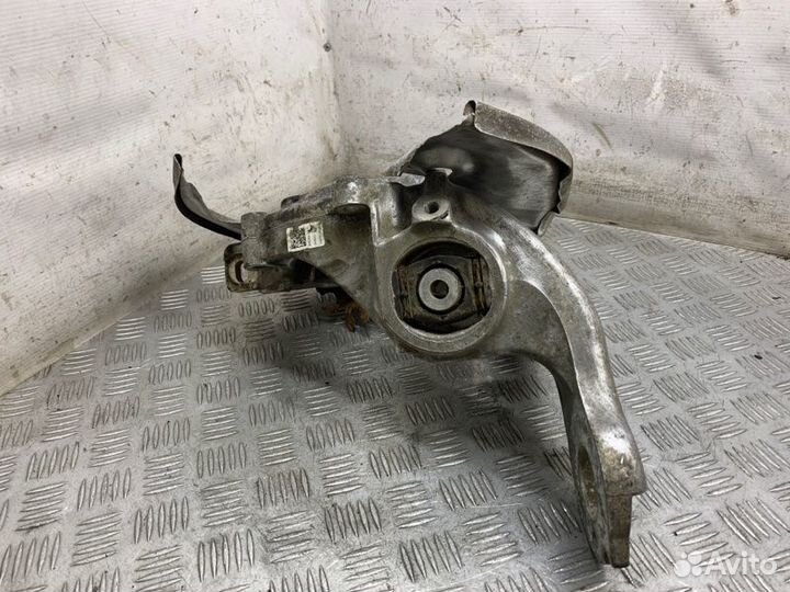 Кулак поворотный задний левый Audi Q5 8R 2009-2012