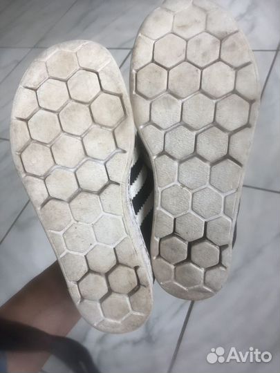 Кроссовки adidas