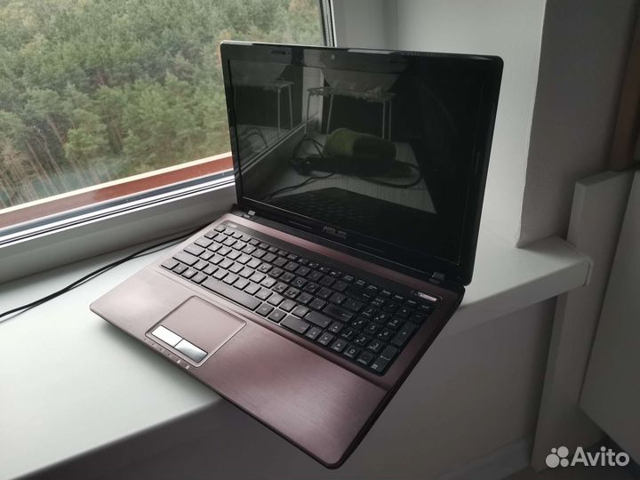 Ноутбук asus