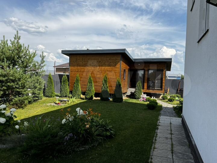 Дом 168 м² на участке 7,4 сот.