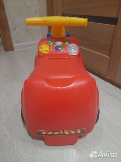 Машина каталка толокар