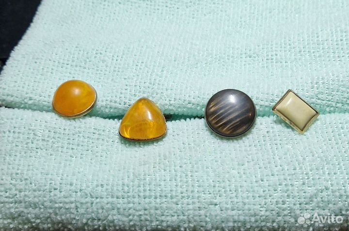 Запонка одна СССР винтаж янтарь. Потеряшки
