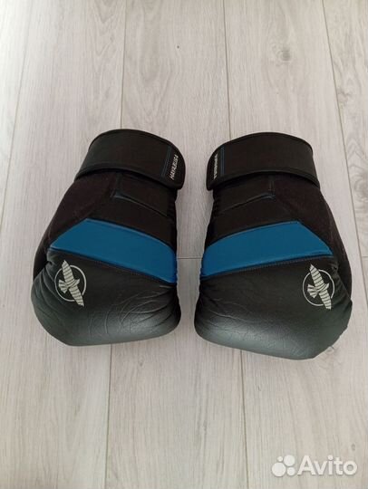 Перчатки, шлем, лапы