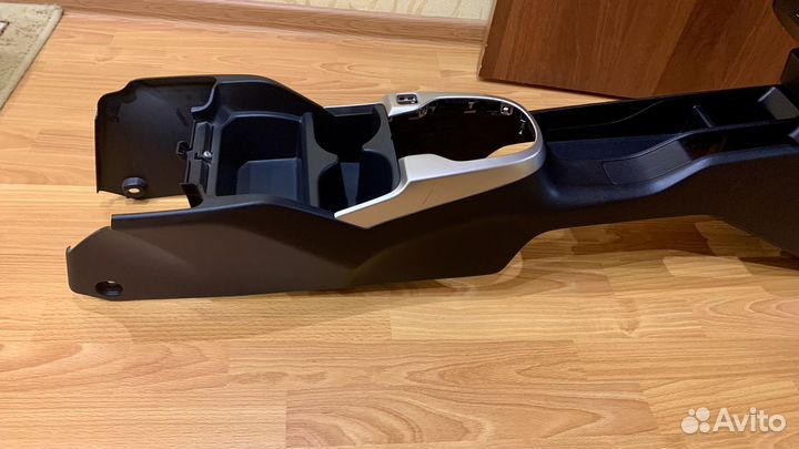 Подлокотник для Honda Fit/Jazz III